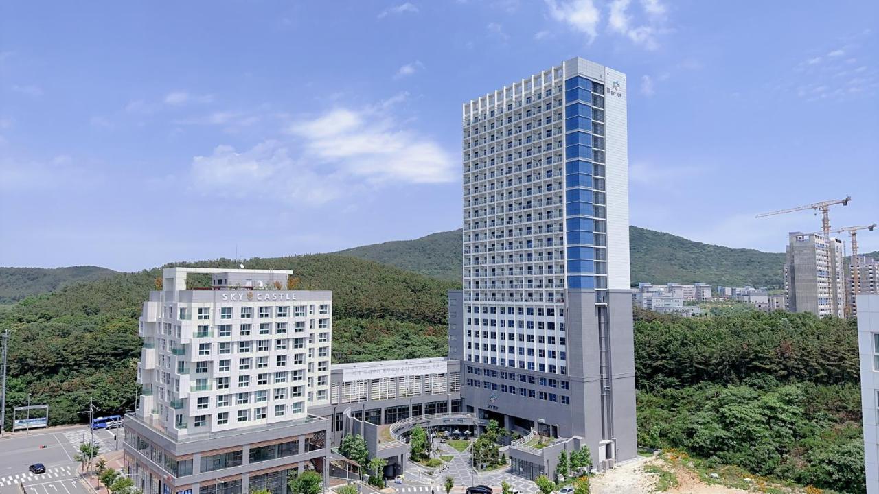 Aparthotel Shine Airport *